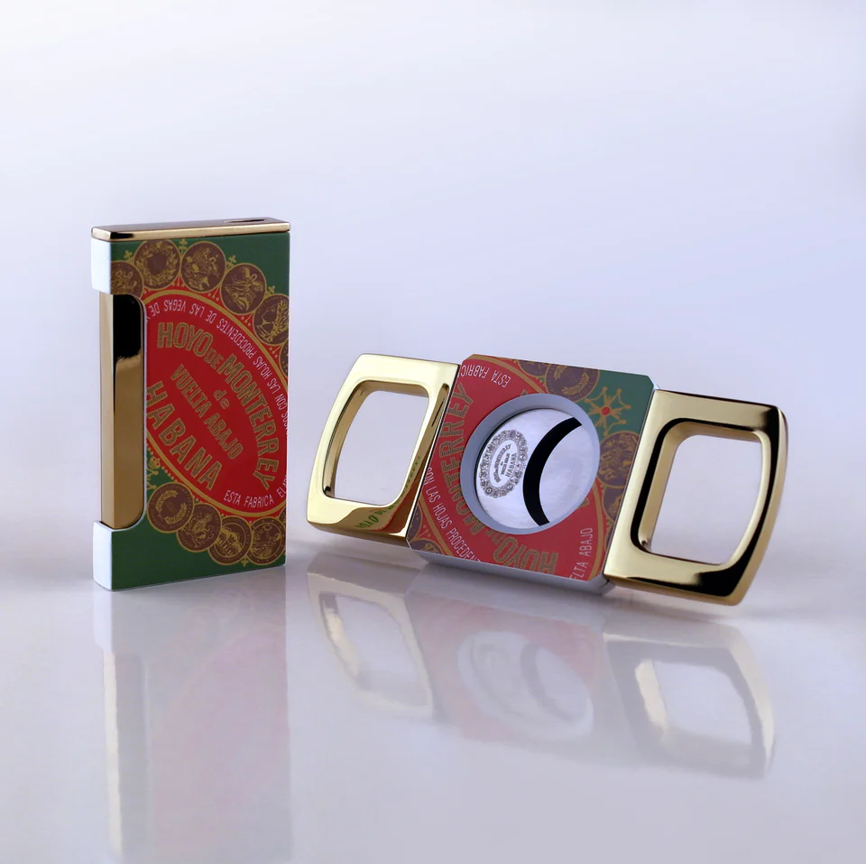 Hoyo de Monterrey Cigar Cutter and Lighter Set Hoyo de Monterrey Cigar Cutter and Lighter Set