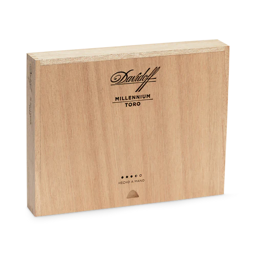 Davidoff Millennium Blend Toro Cigar